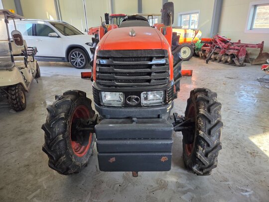 Kubota Tractor L440 (44hp) 앞좌측면