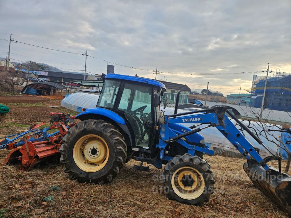 LS Tractor TD70D (70hp) 뒤우측면