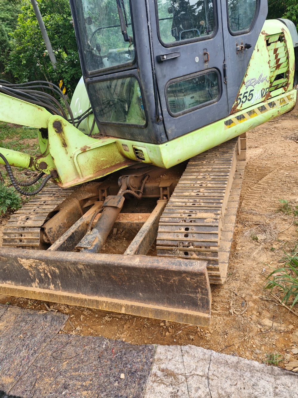 Hyundai Excavator (5톤)  뒤우측면