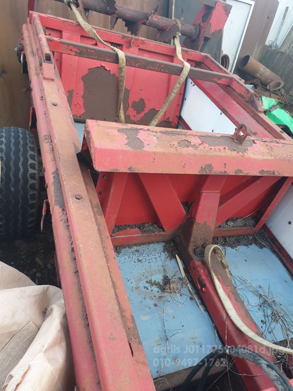 Taesung TS45 퇴비살포기 TS45  뒤우측면