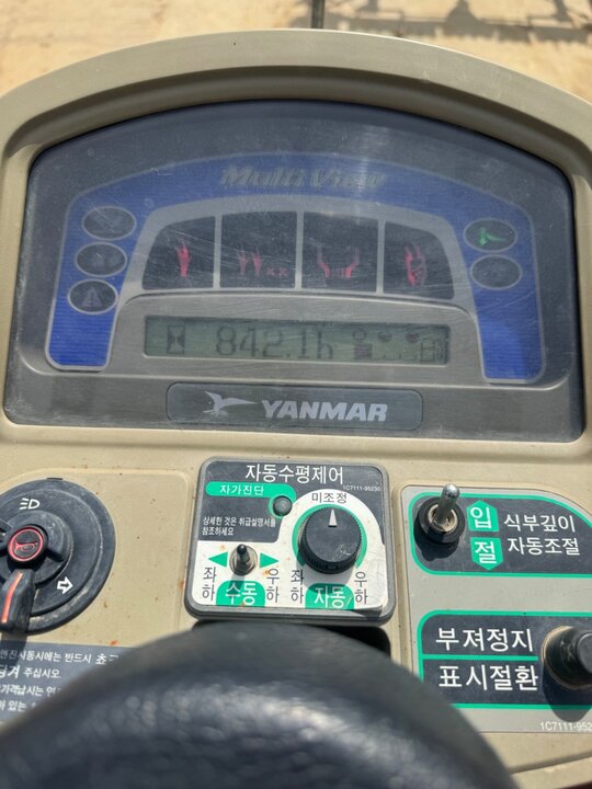 Yanmar Rice transplanter VP6X (6Rows) 앞좌측면