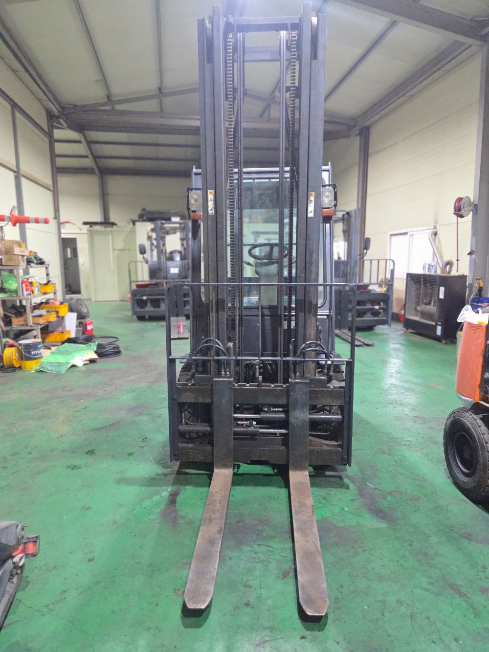  Forklift 디젤 3톤 2단 4.35m (3톤) 뒤우측면