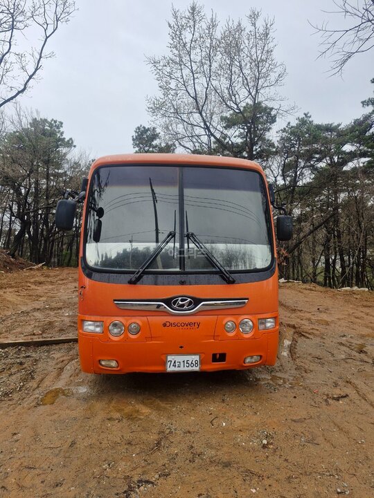 Hyundai 버스 캠핑카 에러로타운  앞좌측면