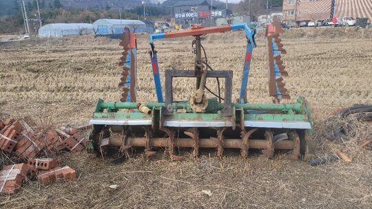  Rotavator E235 (경폭235cm) 앞좌측면