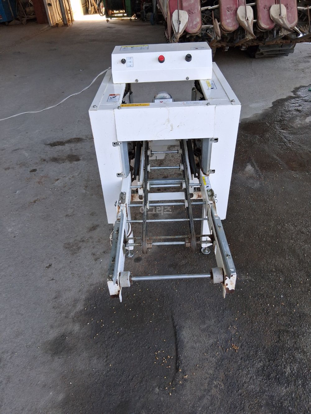  모판적체기 모판적체기  뒤우측면