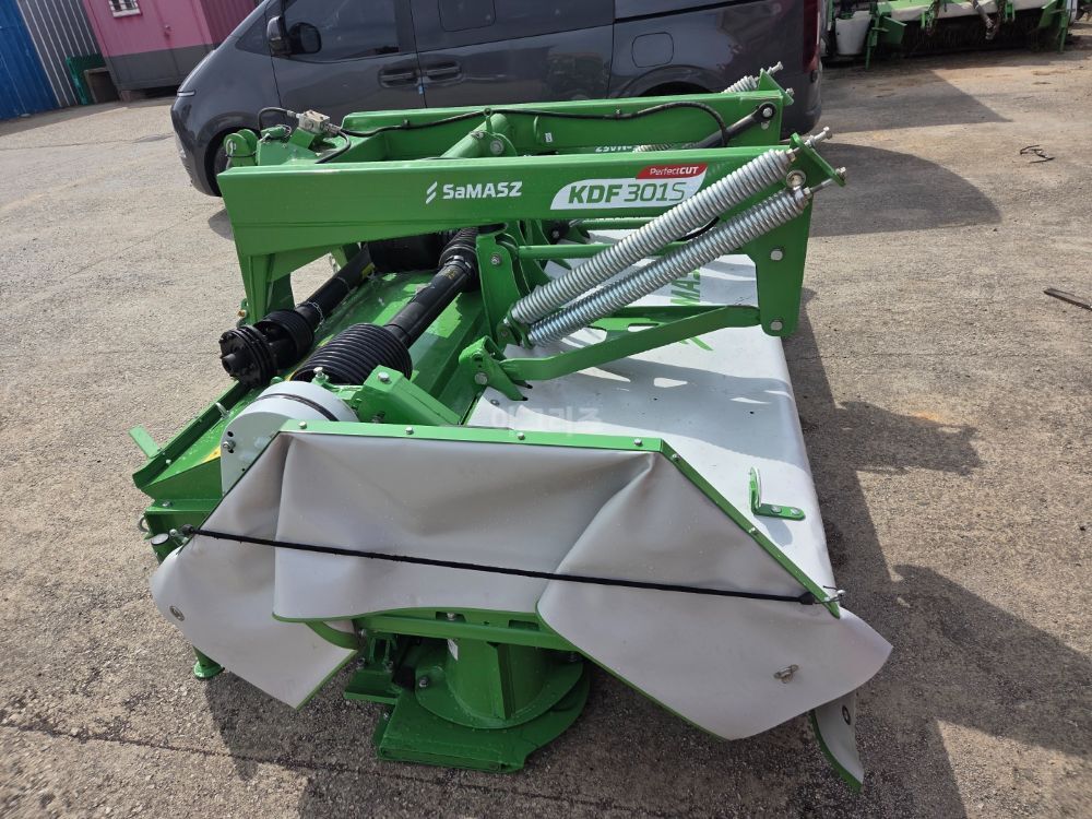 싸마즈 디스크모우어 컨디셔너 KTF300S 뒤우측면