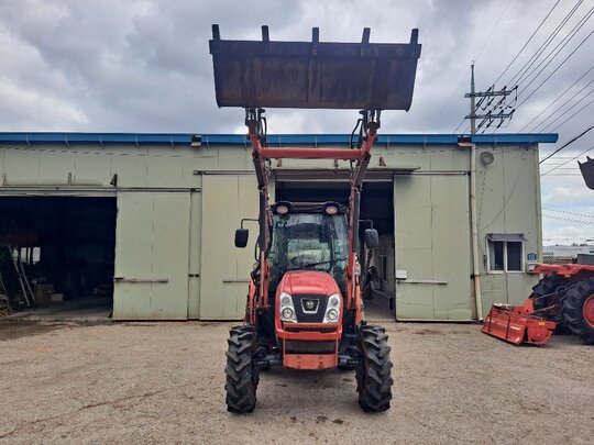 Daedong Tractor NX600 (58hp) 앞좌측면