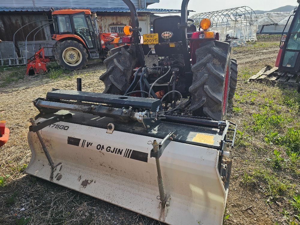 Kukje Tractor A4800 (48hp) 뒤우측면