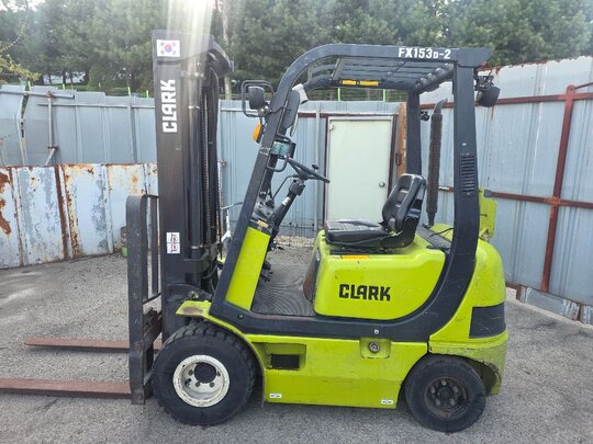 Clark Forklift 1.5톤3단디젤 (1.5톤) 앞좌측면