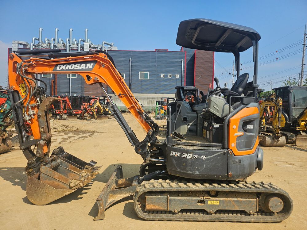  Excavator DX35 (3.5톤) 뒤우측면