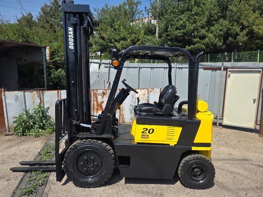  Forklift 두산2톤디젤 (2톤) 앞좌측면