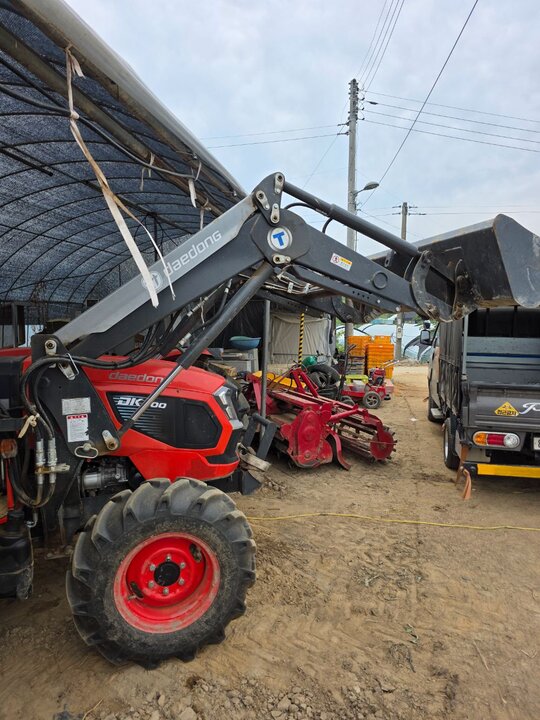 대동 트랙터 DK600 (58마력) 앞좌측면