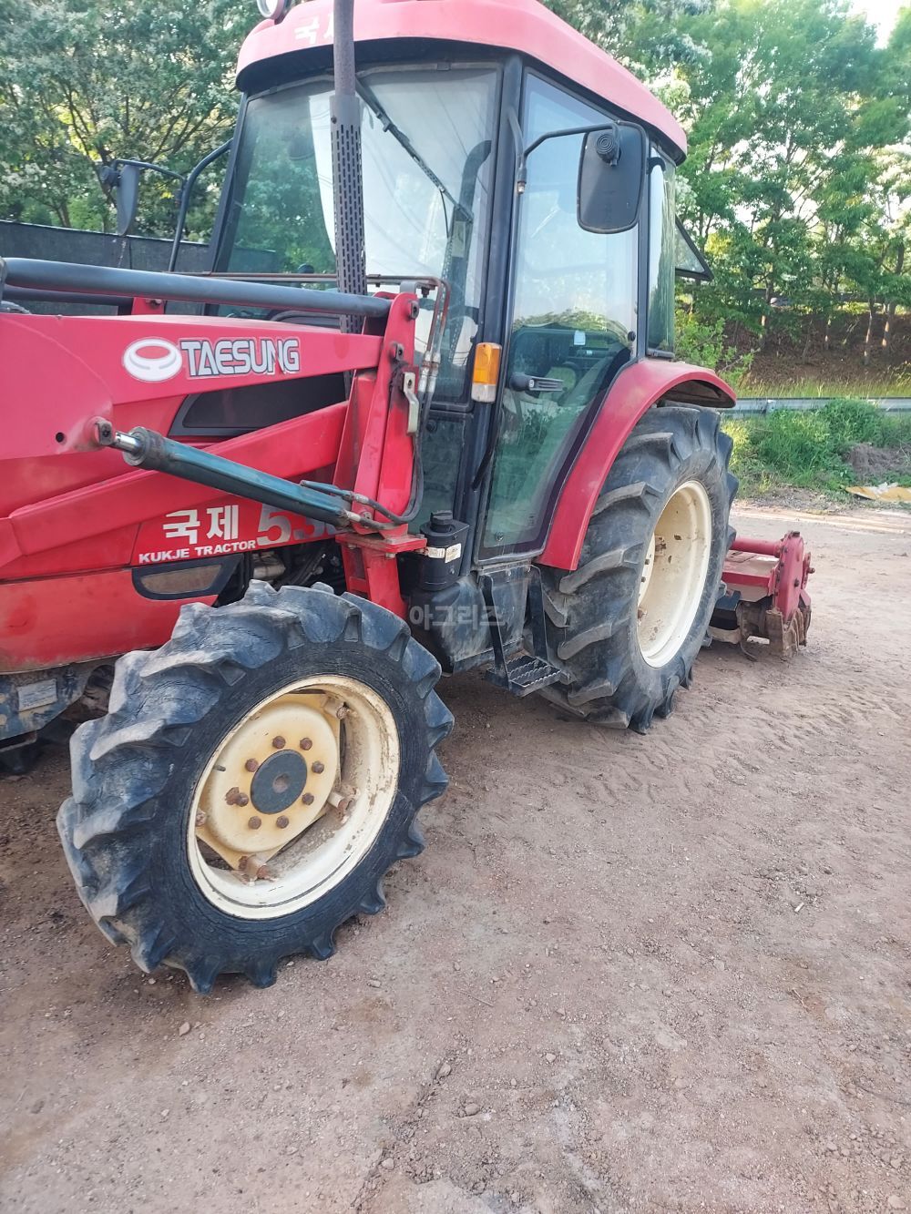 Kukje Tractor 5305 (53hp) 뒤우측면