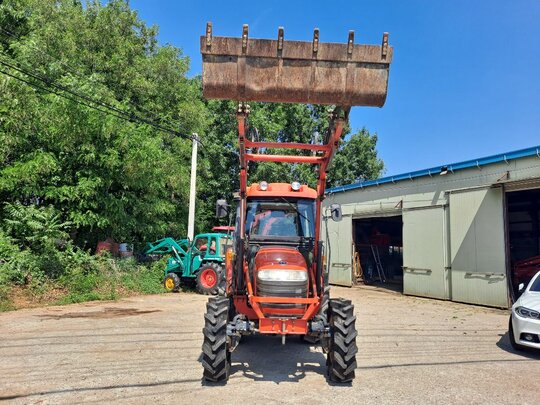 대동 트랙터 D500 (50마력) 앞좌측면