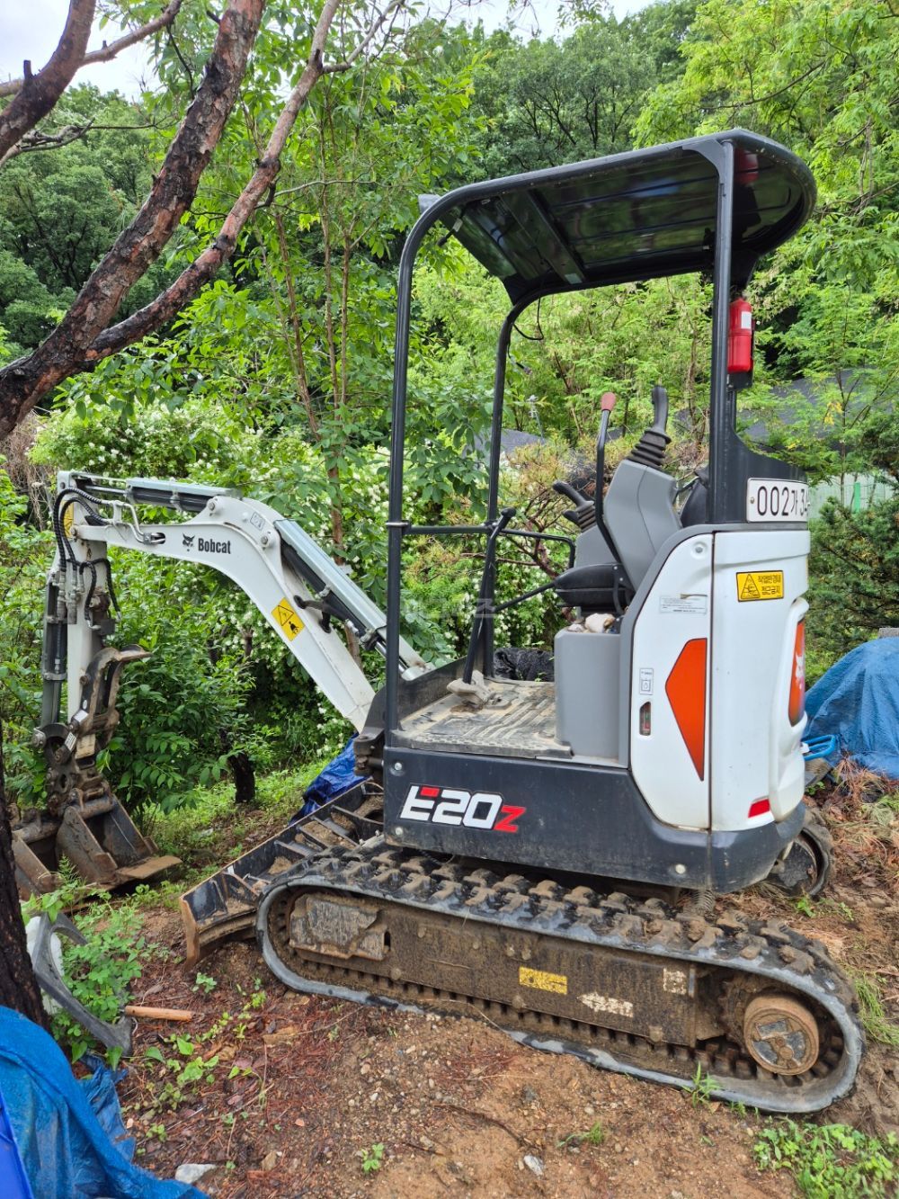 두산바브캣 미니굴삭기 E20 E20 뒤우측면