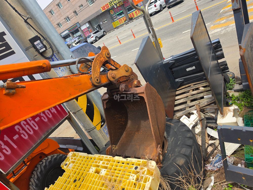 Doosan Excavator DX55A (5.5톤) 뒤우측면