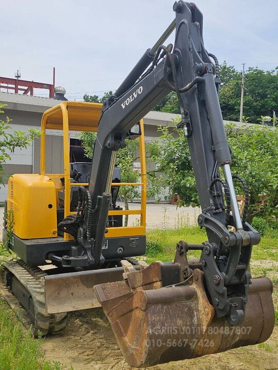 볼보ec25 굴삭기 EC25 (2.6톤) 앞좌측면