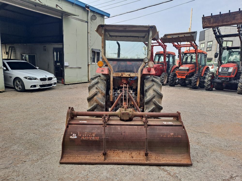 대동 트랙터 L3502 (35마력) 뒤우측면