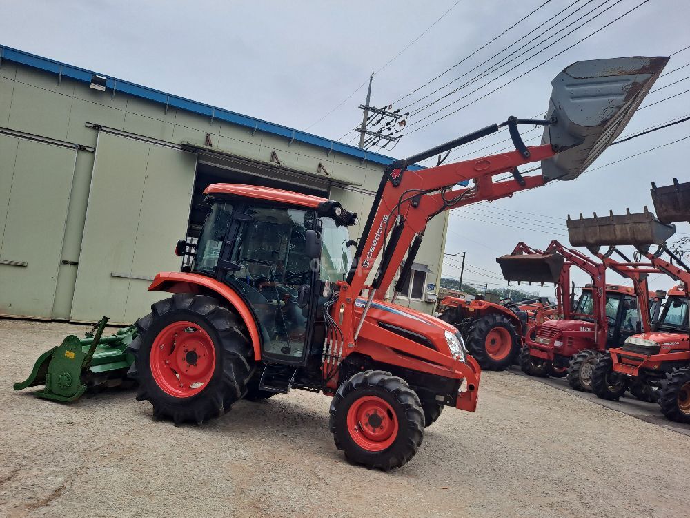 대동 트랙터 NX430SC (43마력) 뒤우측면