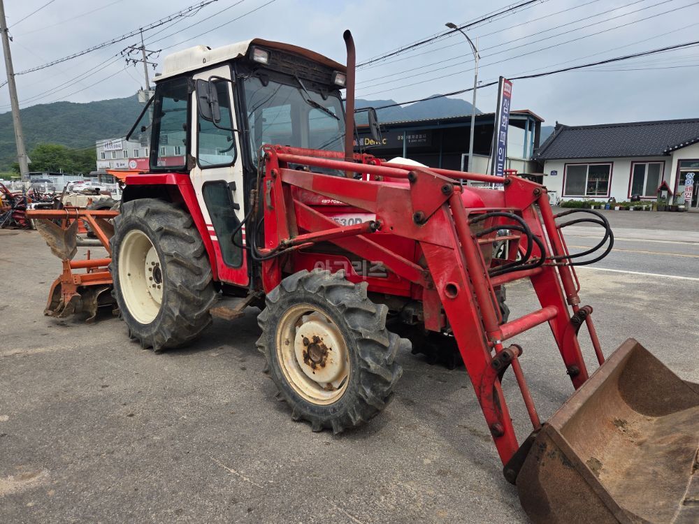LS 트랙터 LT530D (51마력) 뒤우측면
