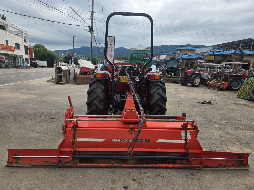 Daedong Tractor DK550 (55hp) 뒤우측면