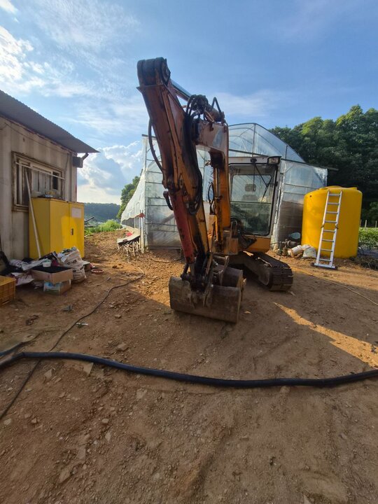  Excavator MX3 (5톤) 앞좌측면