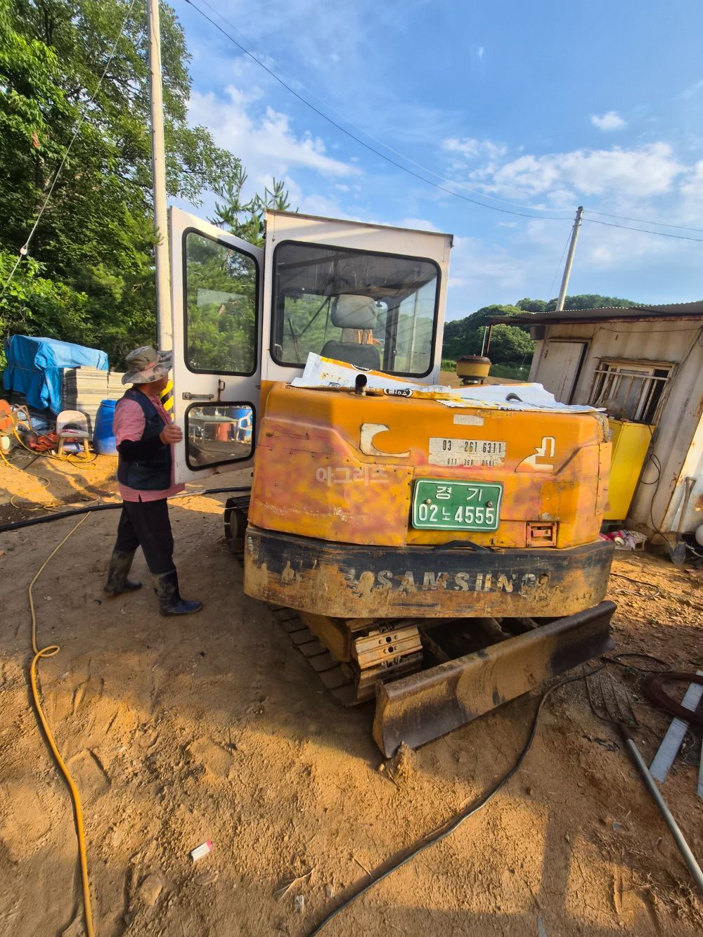  Excavator MX3 (5톤) 뒤우측면