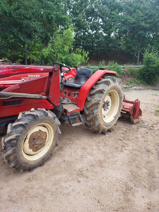 Kukje Tractor AF350 (35hp) 앞좌측면