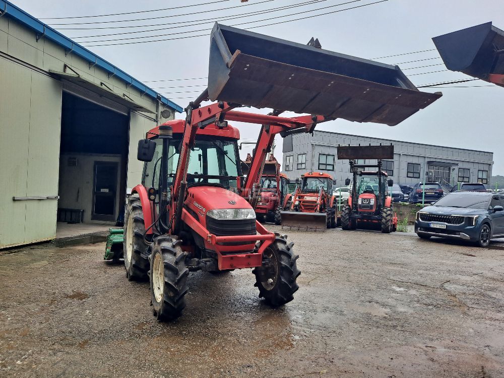 Daedong Tractor D500 (50hp) 뒤우측면