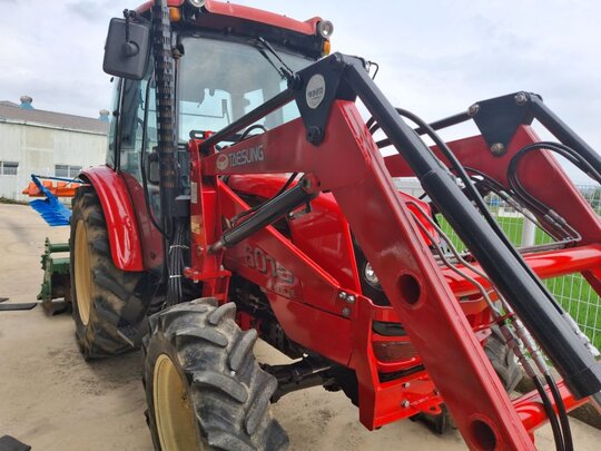 Kukje Tractor 6015 (60hp) 앞좌측면