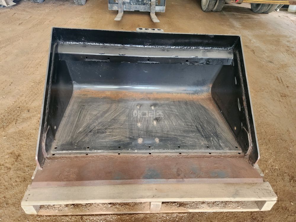  Skid steer loader S70 버켓  뒤우측면