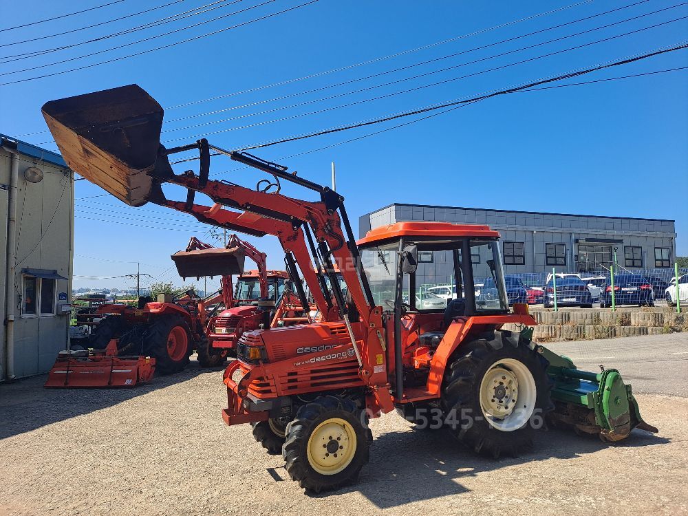 대동 트랙터 L3503 (35마력) 뒤우측면
