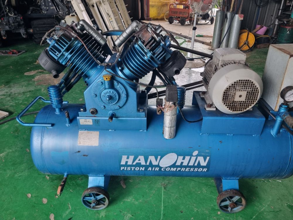  한신콤푸레샤 10HP 한신콤푸레사10HP 상태좋아요 뒤우측면