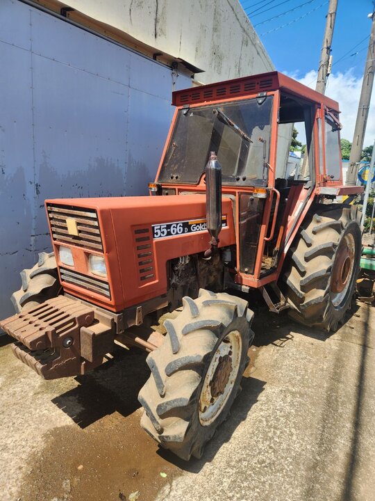 NewHolland Tractor 55-66D (55hp) 앞좌측면