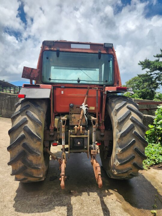 NewHolland Tractor 110-90 (110hp) 앞좌측면