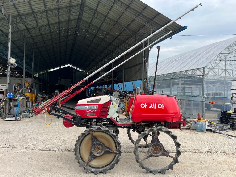 Shibaura Cultivator CFM-1200 (20hp) 뒤우측면