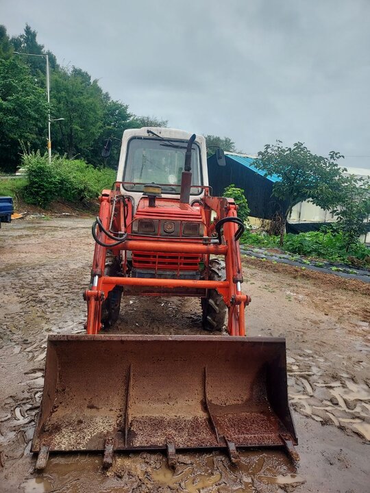 대동 트랙터 L3503 (35마력) 앞좌측면