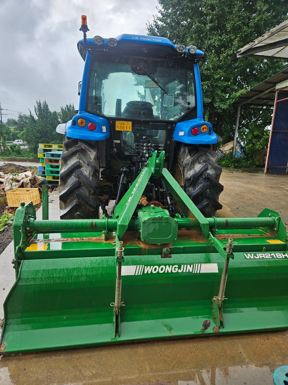LS Tractor XP7074 (74hp) 뒤우측면