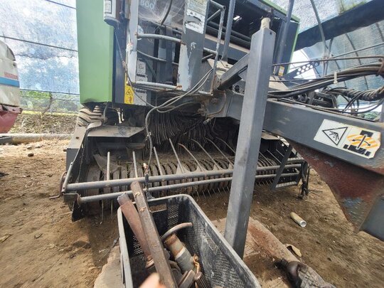 Shibaura Round Baler ROLLANT355  앞좌측면