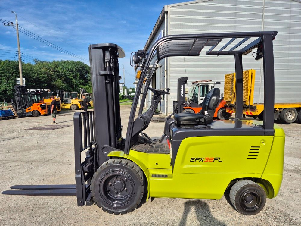 Clark Forklift EPX32FL (3.2톤) 뒤우측면