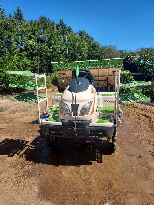 Daedong Rice transplanter DUO60 (6Rows) 앞좌측면