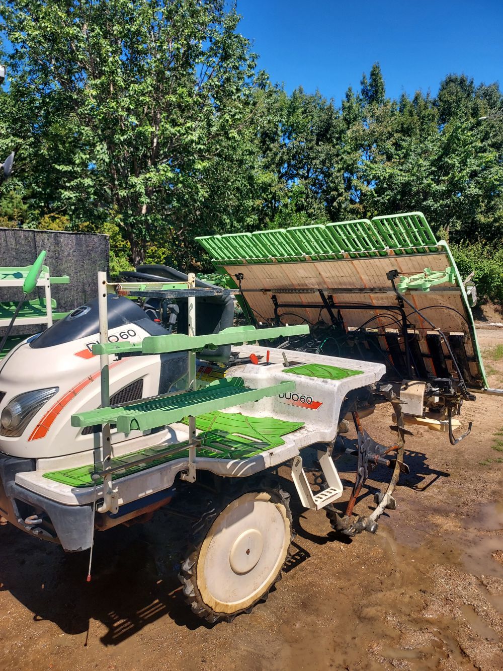 Daedong Rice transplanter DUO60 (6Rows) 뒤우측면