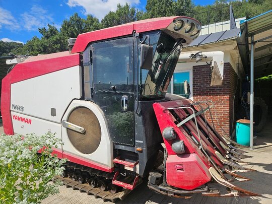 Yanmar Combine Harvester YH6115 (6Rows) 앞좌측면