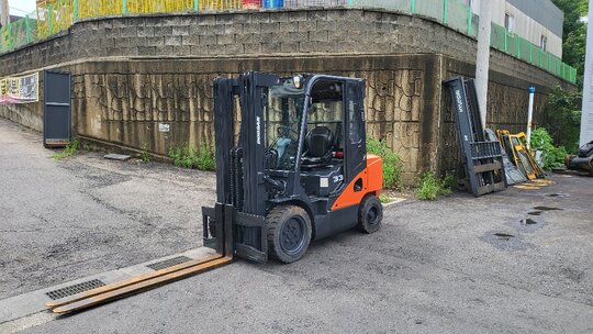 Doosan Forklift D33S-7 (3.3톤) 앞좌측면