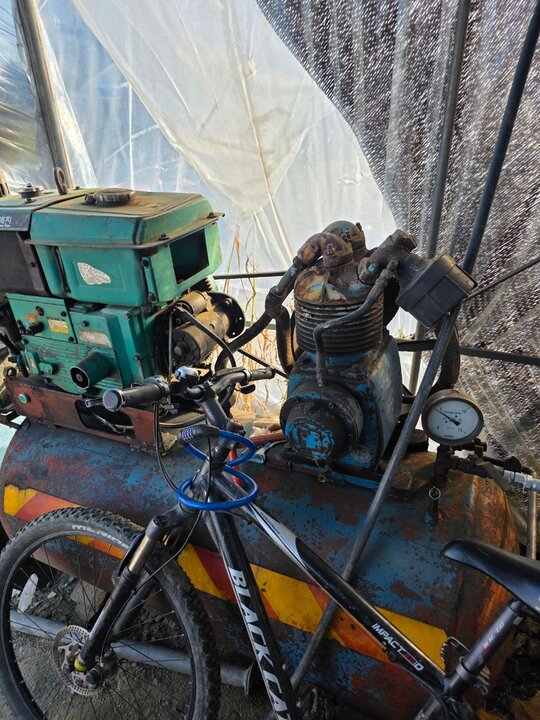 Daedong Power Tiller 엔진 콤프레샤 (10hp) 앞좌측면
