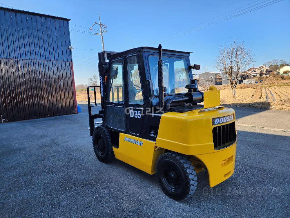 Doosan Forklift D35 (3.5톤) 뒤우측면