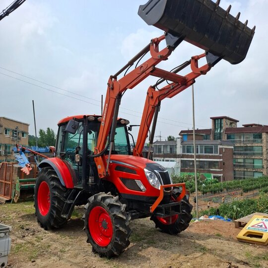 대동 트랙터 PX850PSC (85마력) 앞좌측면
