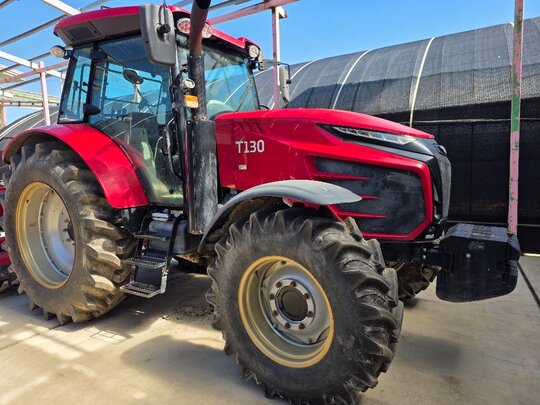 TYM 트랙터 T130 (129마력) 앞좌측면