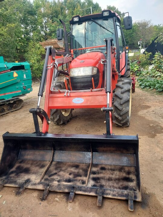 대동 트랙터 D702 (70마력) 앞좌측면