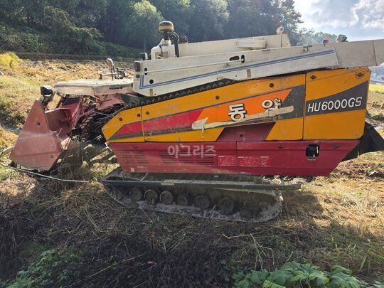 TYM 콤바인 HU6000GS (4조식) 앞좌측면